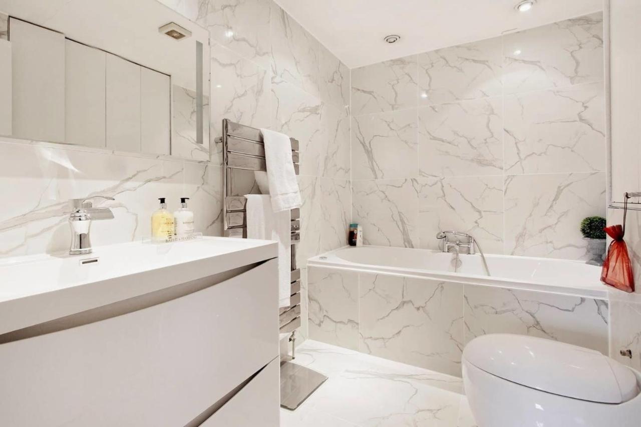 Apartament Overlooking Hyde Park