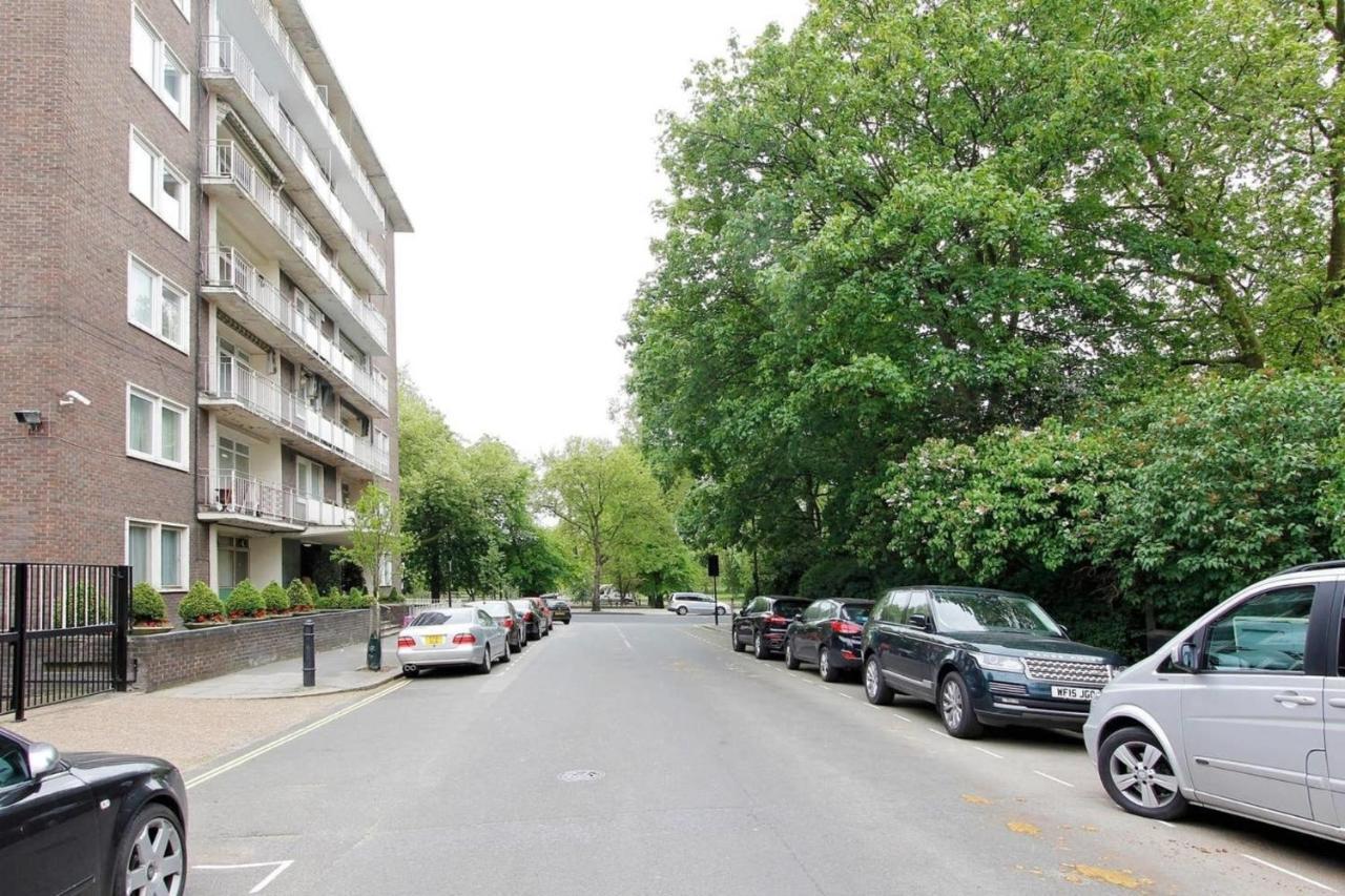 Overlooking Hyde Park Apartament *